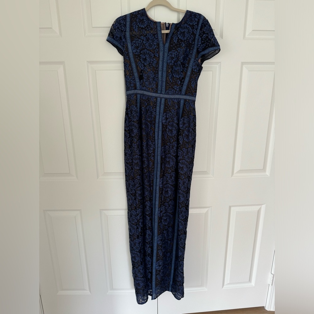 BCBGMaxAzria Navy and Black Floral Lace Maxi Dress